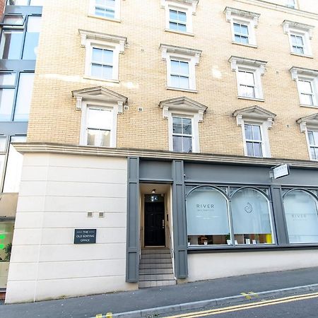 Modern 1 Bed Flat 2 Mins Walk From Restaurants Bars Clubs & Beach! Wow! Daire Bournemouth Dış mekan fotoğraf