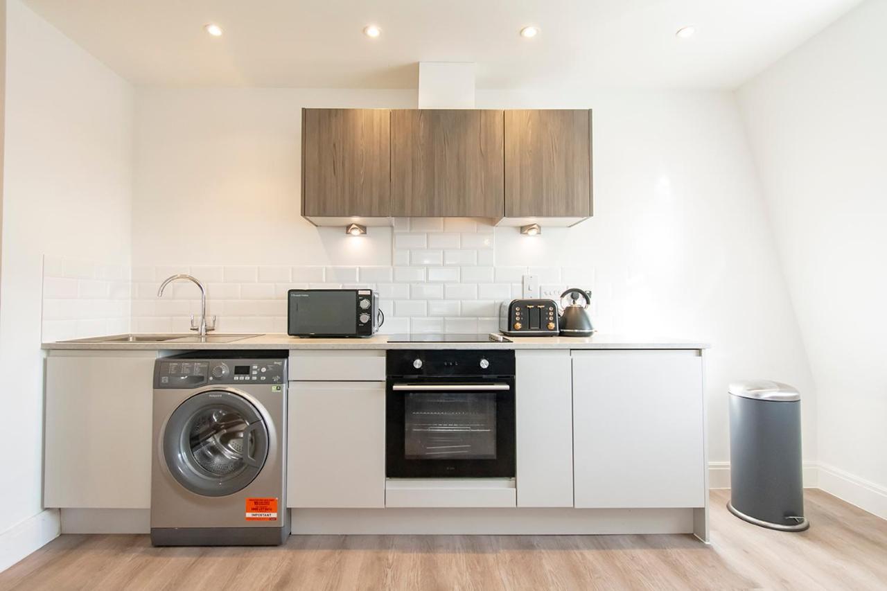 Modern 1 Bed Flat 2 Mins Walk From Restaurants Bars Clubs & Beach! Wow! Daire Bournemouth Dış mekan fotoğraf