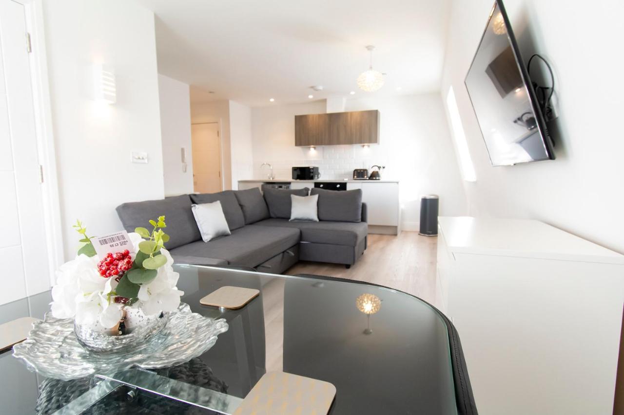 Modern 1 Bed Flat 2 Mins Walk From Restaurants Bars Clubs & Beach! Wow! Daire Bournemouth Dış mekan fotoğraf